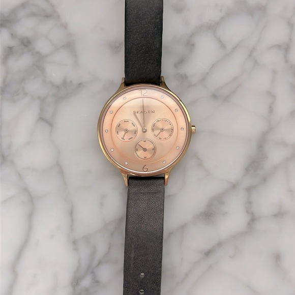 Skagen Watch - Picture 2 of 4